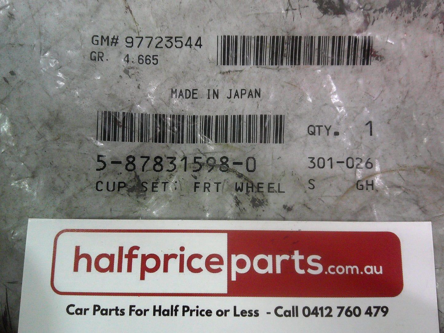 Isuzu NPR Genuine Front Wheel Cup Set New Part