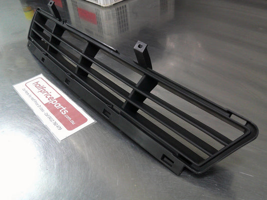 Holden VY Commodore Executive Genuine Front Lower Bumper Grille Insert New Part