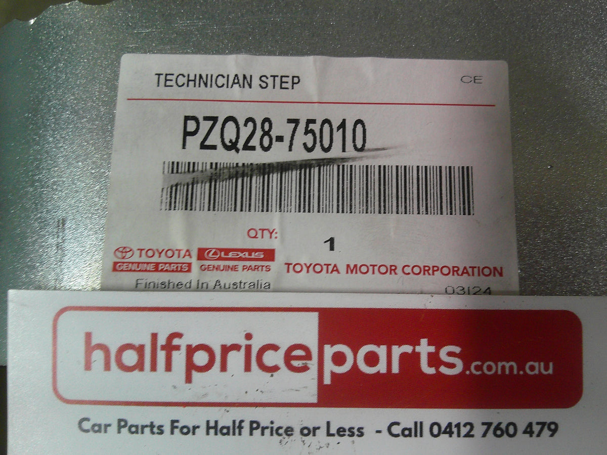 Toyota Hiacae Van Genuine Rear Step Tread (Suits Non Tow Bar Type) Complete Kit New Part.