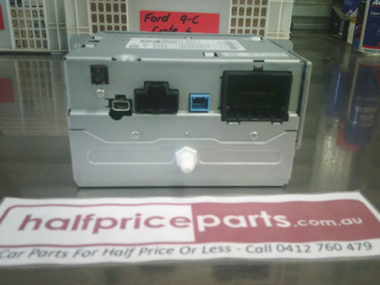 Holden VF SS/Calais/Evoke Commodore Genuine Stereo Module AM/FM Radio/CD/SAT NAV New Part