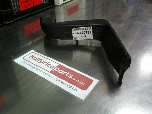 Holden VF Commodore/WN Caprice Genuine Right Hand Plastic Air Duct Vent Tube New Part