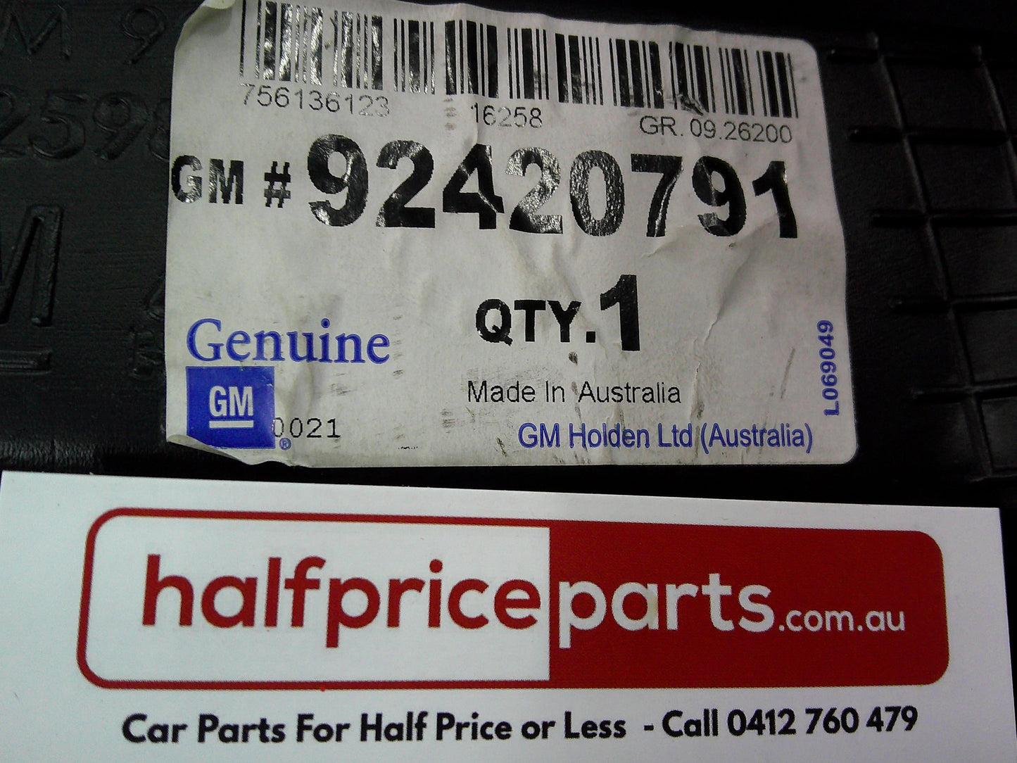 Holden VF Commodore/WN Caprice Genuine Right Hand Plastic Air Duct Vent Tube New Part