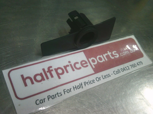 Holden Equinox Genuine Right Hand Front Park Assist Bracket New Part