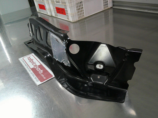 Holden ZB Commodore Sports Back Genuine Right Hand Rear Side Quarter Panel Inner Guard Extension New Part