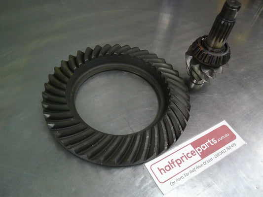 Isuzu F Series Genuine Final Drive Gear Crown Wheel Pinion 41:8 New Part