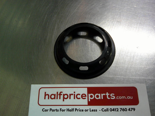 Holden YG Cruze Genuine Axle Oil Seal Protector New