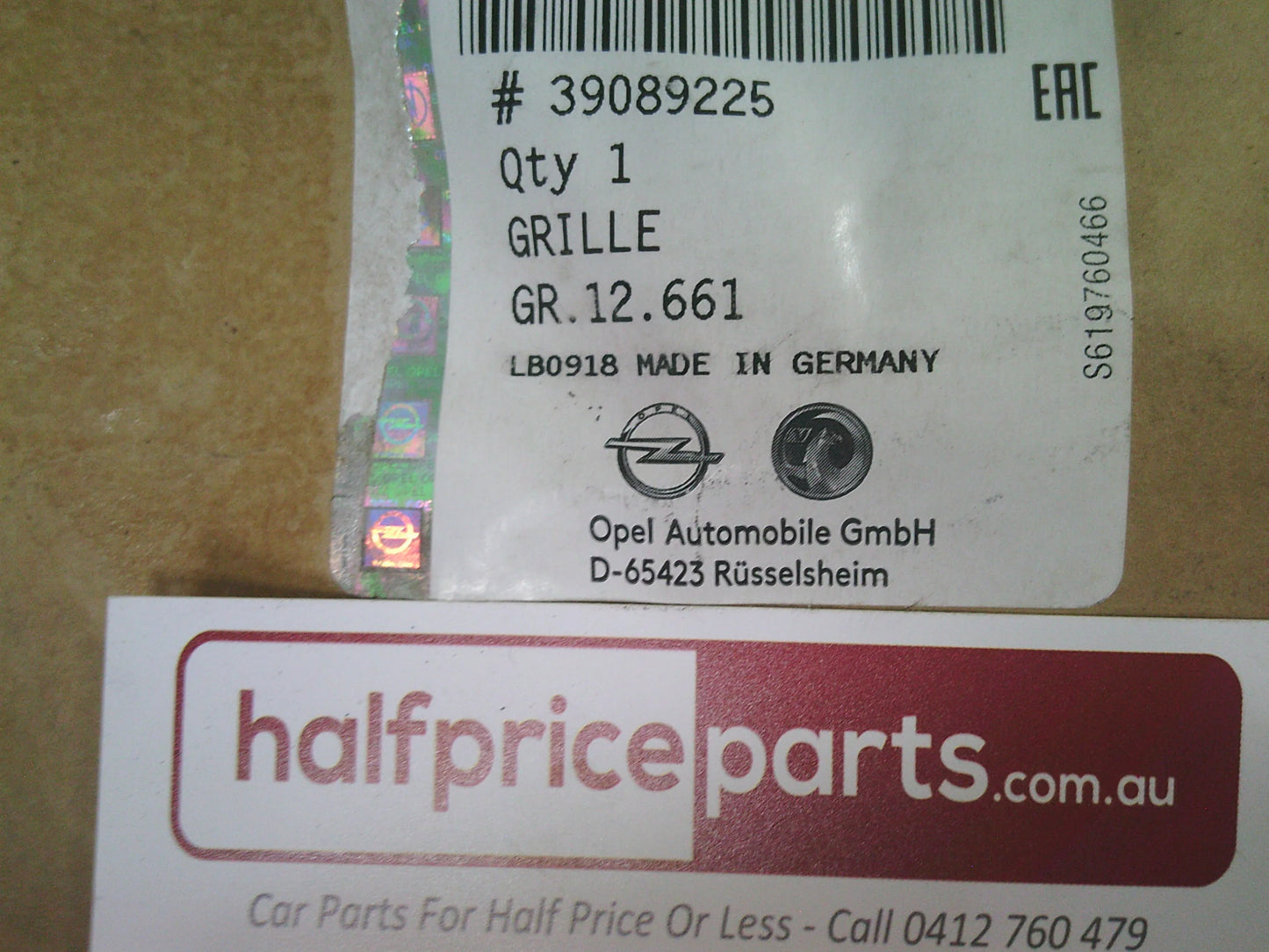 Holden Astra K B16 1.4Ltr Turbo Genuine Front Grille Assembly New Part