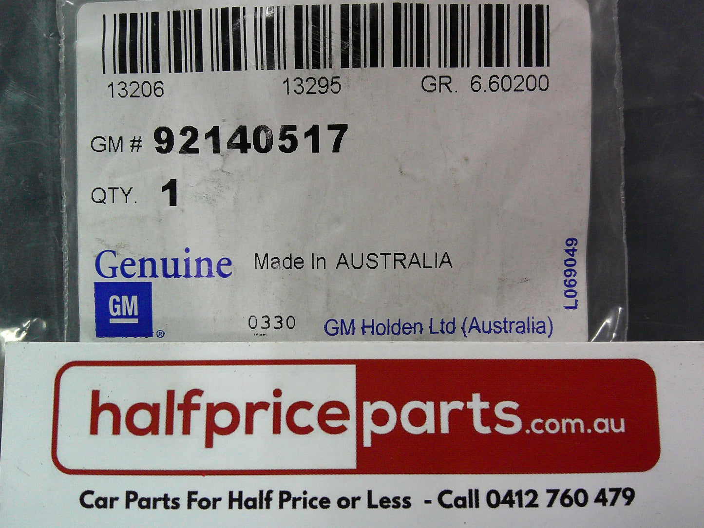 Holden VT Commodore Genuine Power Steering Cooler Tube Retainer New Part