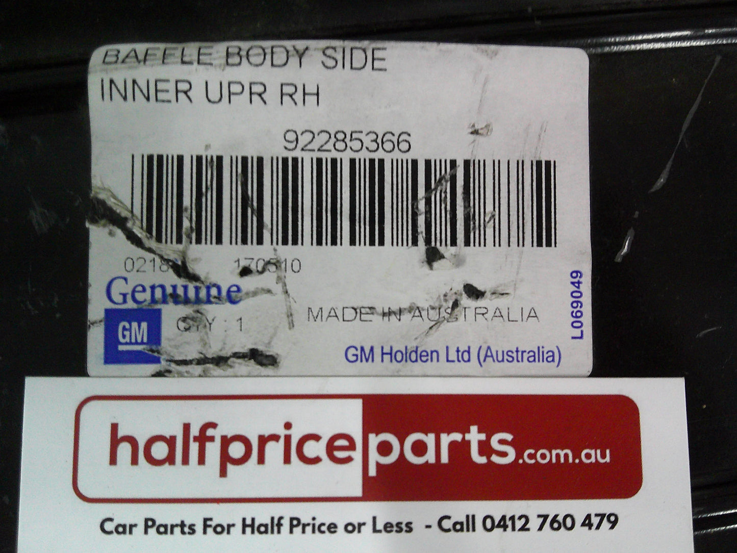 Holden Commodore Genuine Right Hand Body Baffle Side Inner Upper Panel New Part