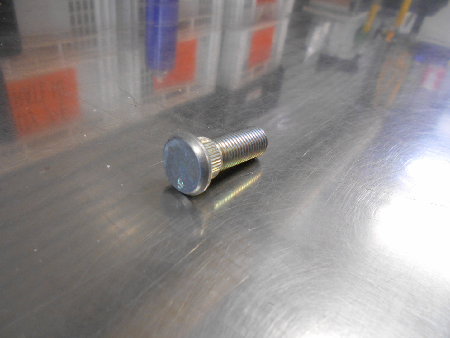 Holden Colorado / Trailblazer Genuine Front Wheel Stud Bolt New Part