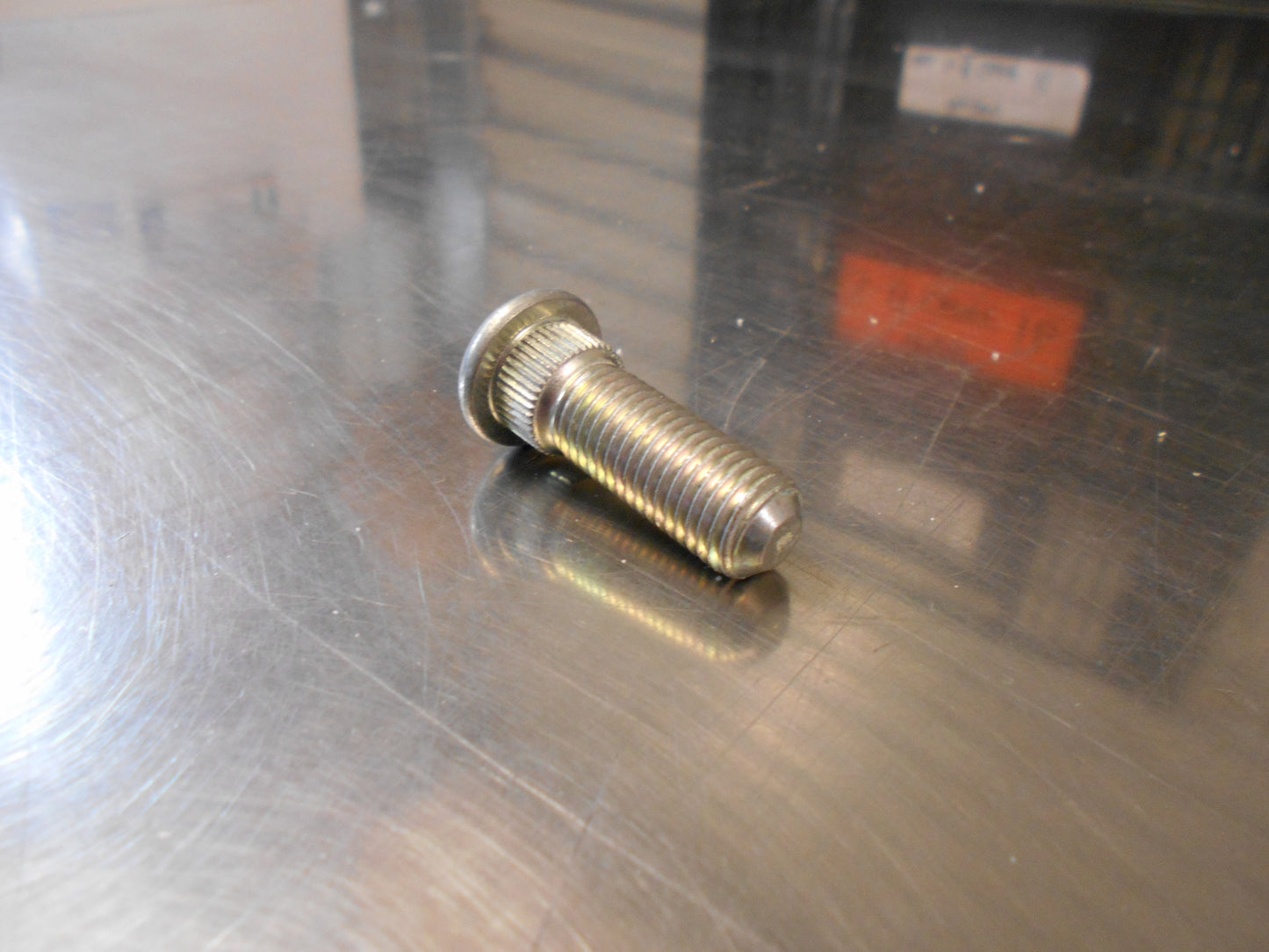 Holden Colorado / Trailblazer Genuine Front Wheel Stud Bolt New Part