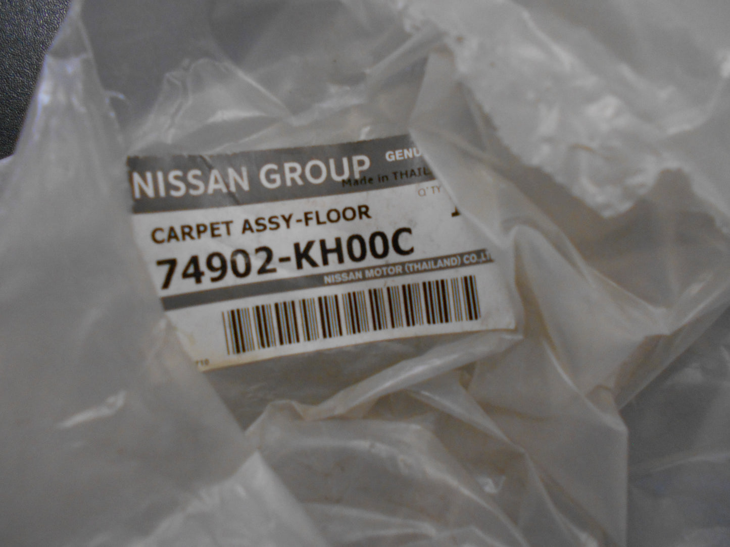 Nissan D40T Navara Genuine Carpet Floor Assembly New Part