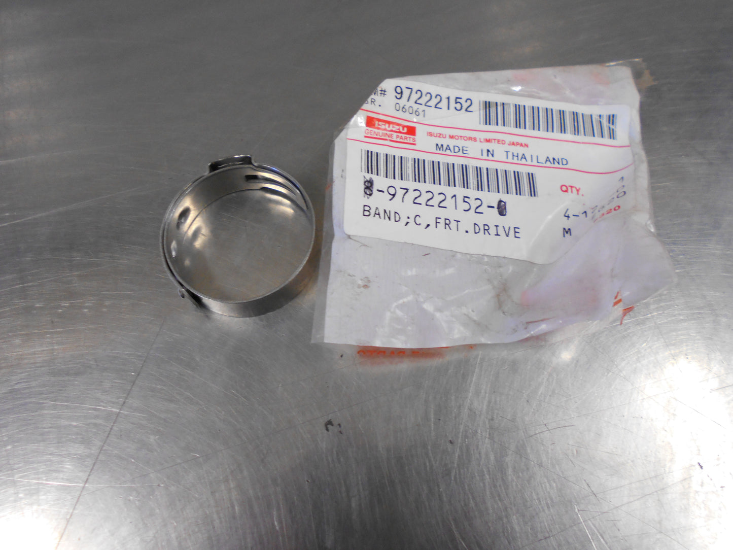 Isuzu Genuine Drive Axle Boot Clamp New