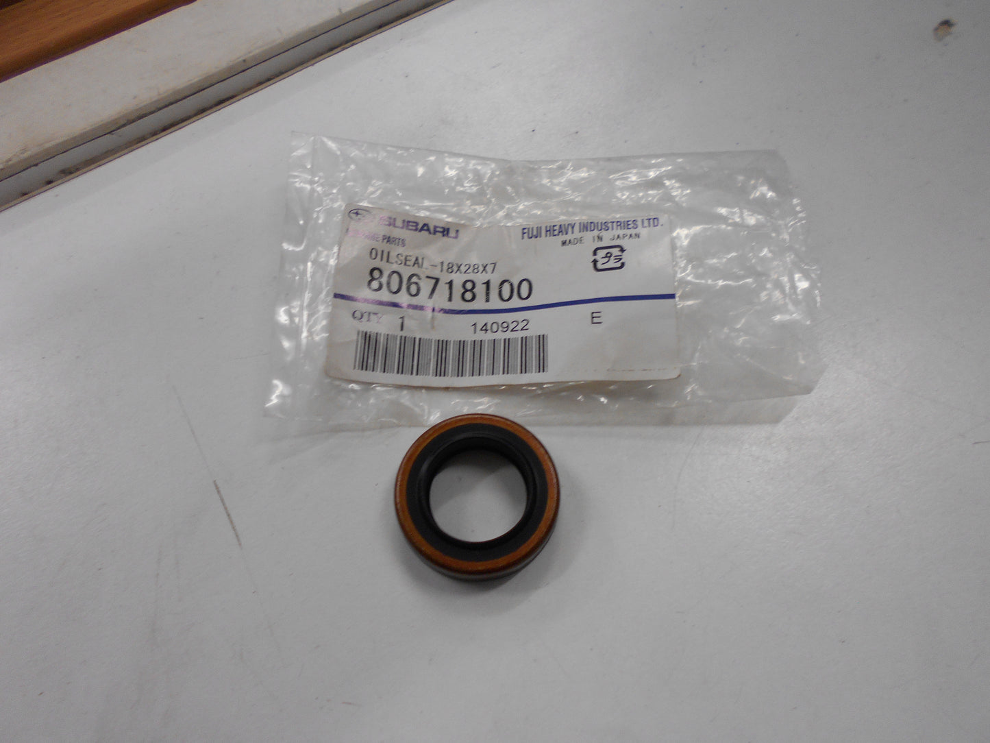 Genuine Subaru 5 Speed Manual Gear Shift Shaft Oil Seal New