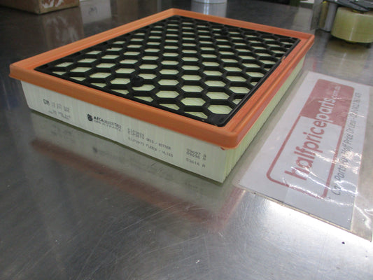 Holden Vectra Genuine Engine Air Filter New Part