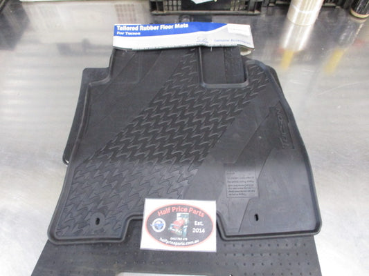 Hyundai Tucson Genuine Set Of 4 Heavy Duty Rubber Floor Mats New Part