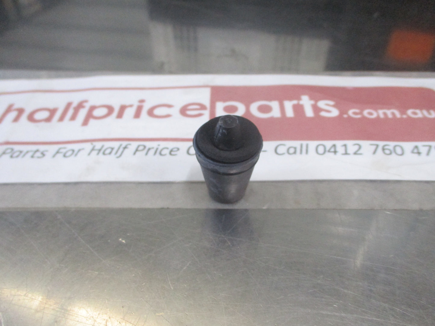 Mazda 3/2 Genuine Upper Tailgate Bump Stop New Part