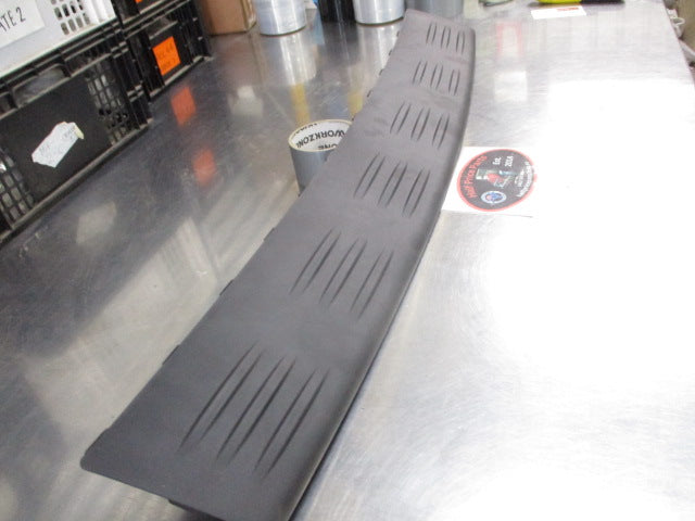 Hyundai Santa Fe Genuine Rear Bumper Step Assembly New Part