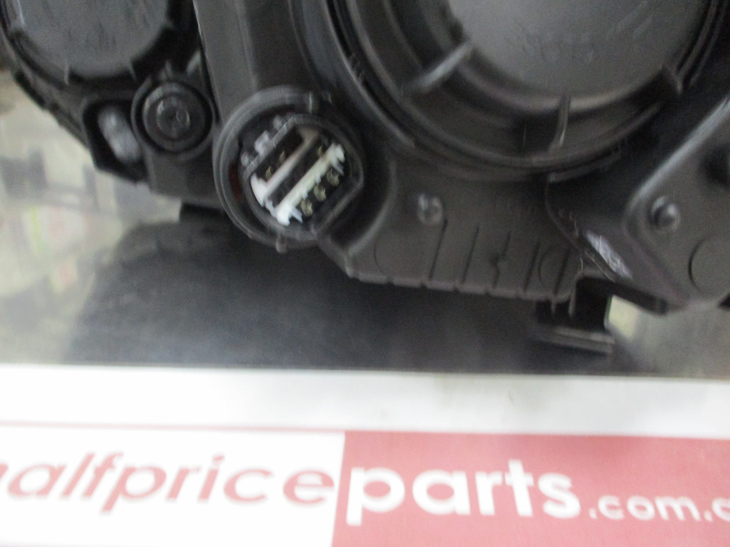 Hyundai I20 PB Genuine Right Hand Head Light (Drivers) New Part