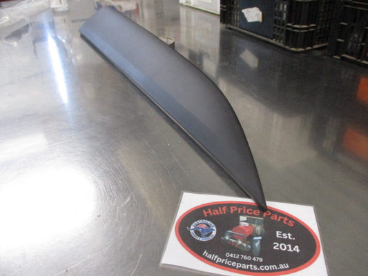 Hyundai Tucson Genuine Drivers Front Door Outer Garnish New Part