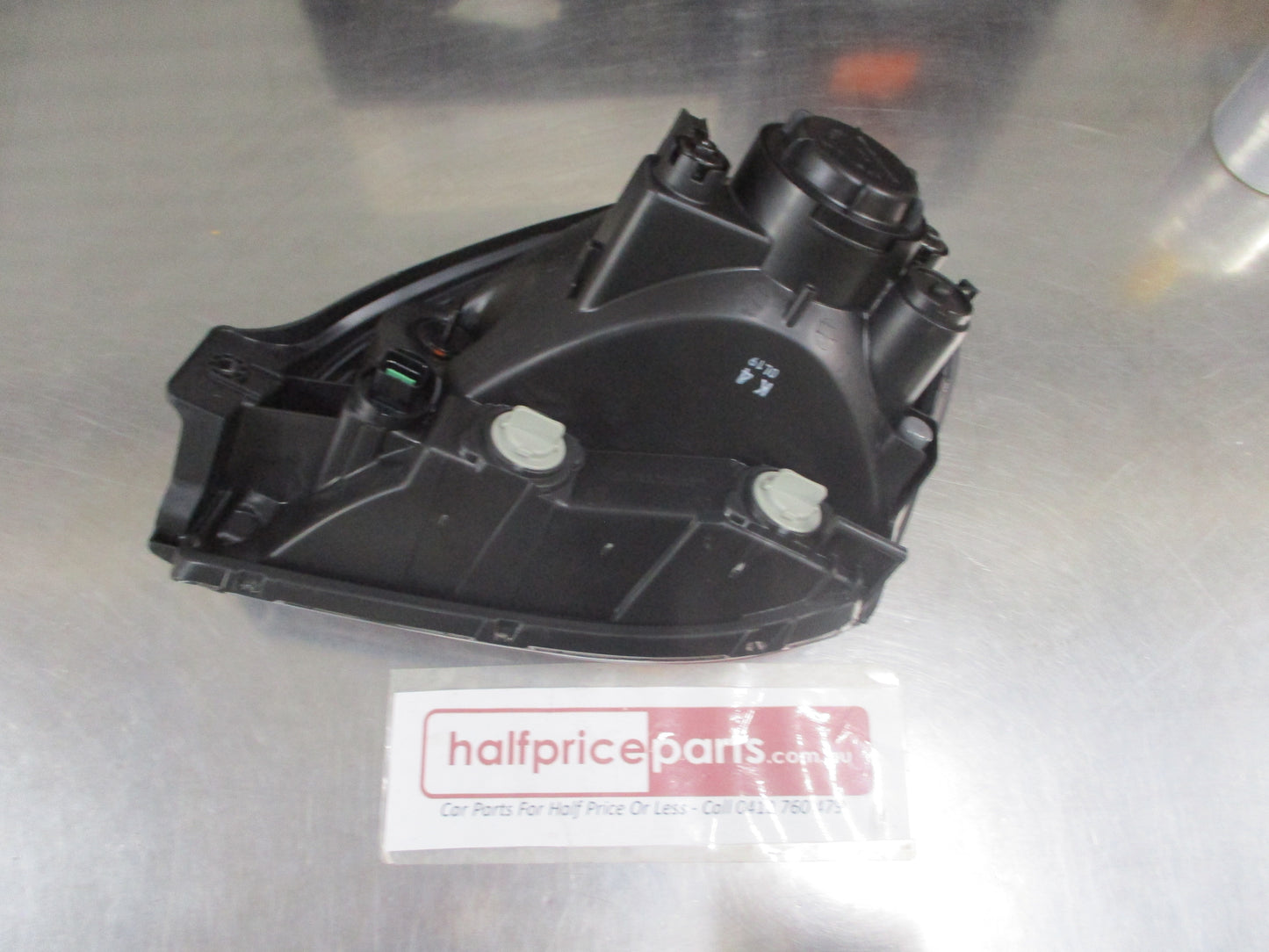 Hyundai Tuscon Genuine Right Hand Front Headlight (Drivers)New Part
