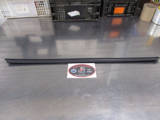 Hyundai Getz TB Genuine Right Hand Front Door Outside Rubber Molding New Part