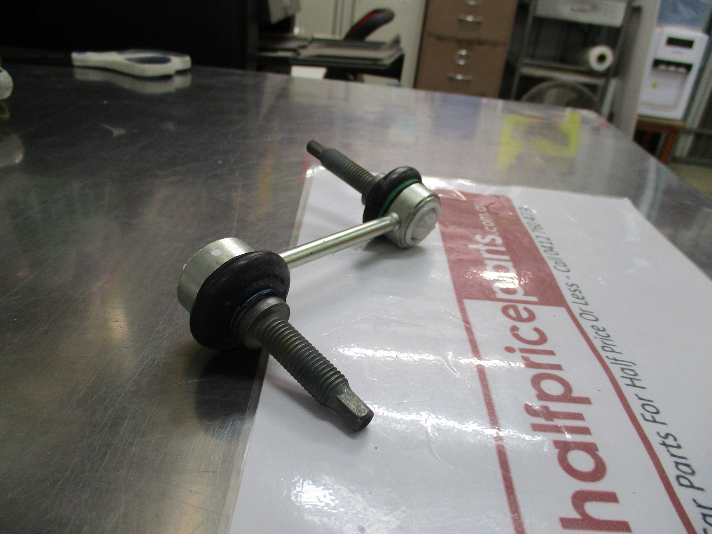 Land Rover LR3&LR4/Range Rover Sport Genuine Stabilizer Link New Part