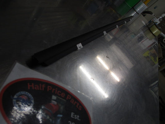 Hyundai Elantra Sedan Genuine Left Hand Front Door Outside Weatherstrip New Part