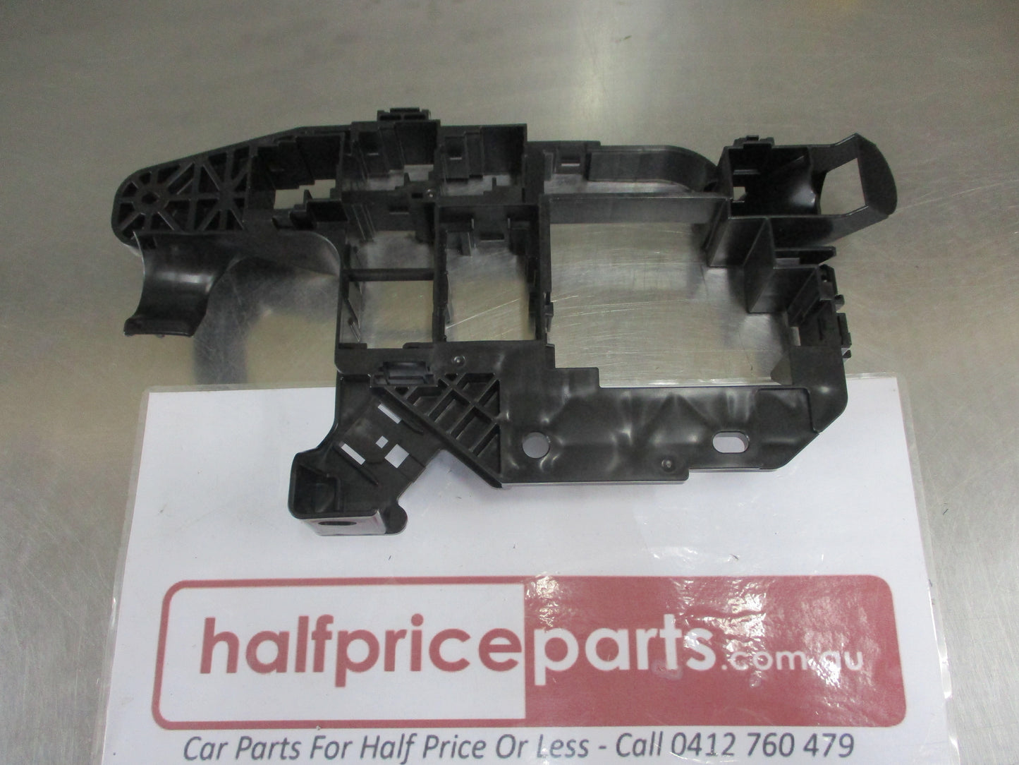 Toyota Landcruiser HZJ79 Genuine Relay Block Cover No1 New Part