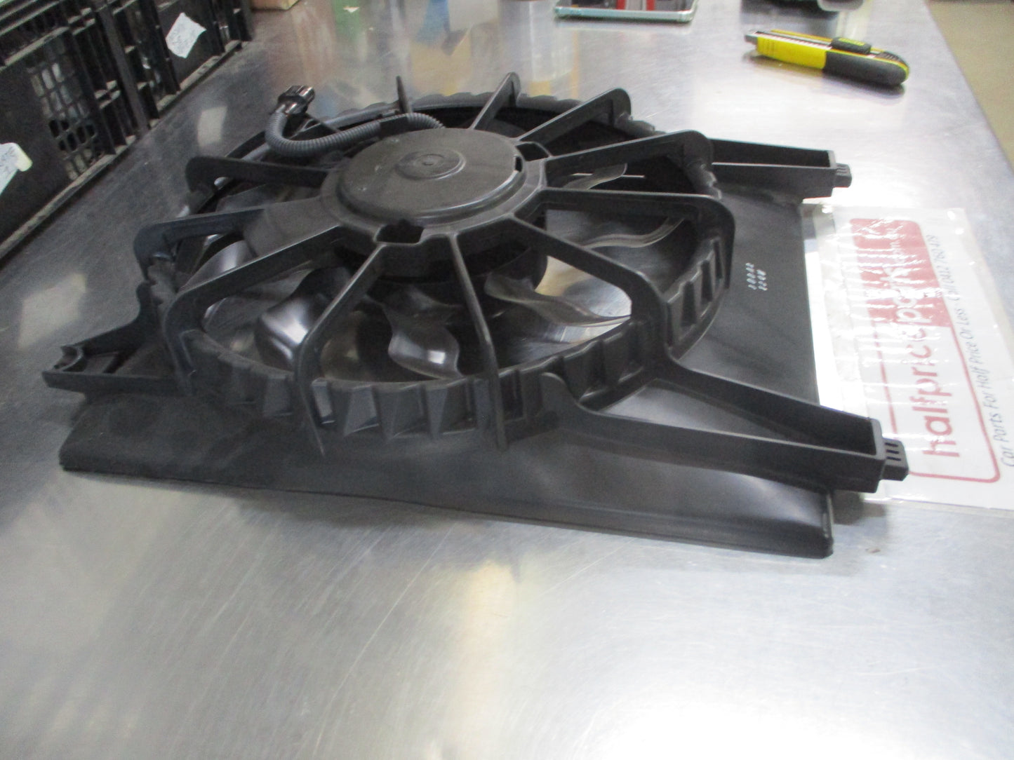 Hyundai Santa Fe Genuine Radiator Fan Blower And Shroud Assembly New Part