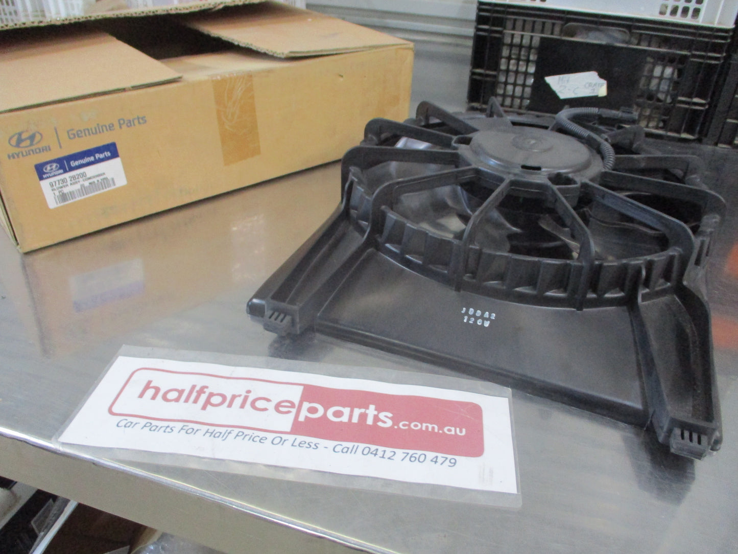 Hyundai Santa Fe Genuine Radiator Fan Blower And Shroud Assembly New Part