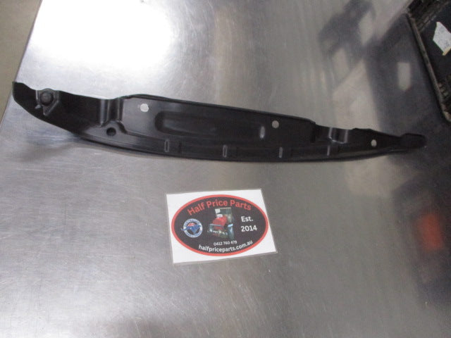 Hyundai Sonata Genuine Front Left Hand Guard Rear Insulator New Part