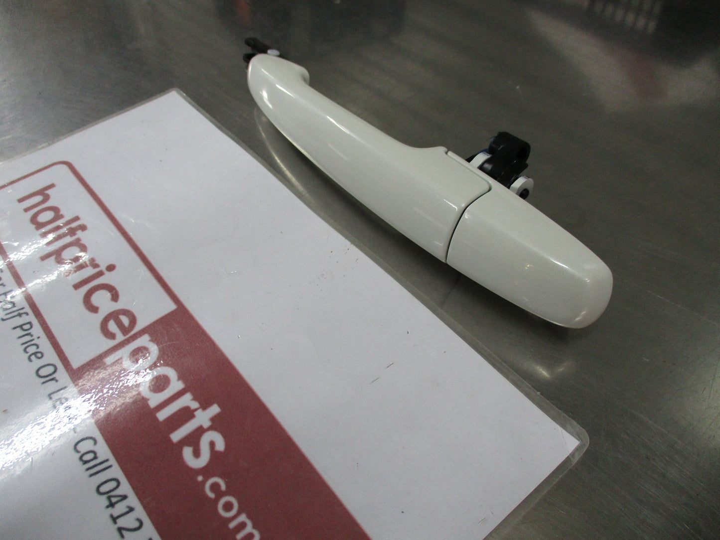 Suzuki Liana/Baleno Genuine Front Left White Door Handle (Passenger) New Part