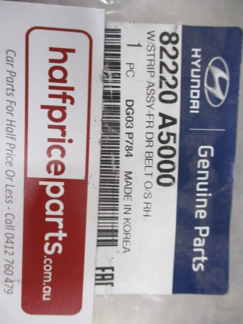Hyundai I30 GD Genuine Right Hand Front Door Outside Weather Strip New Part