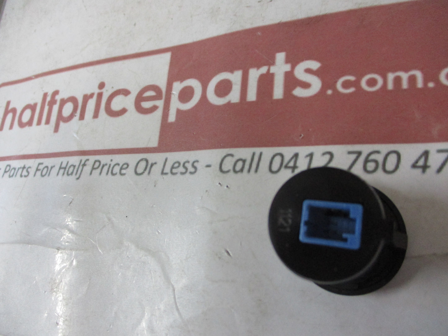 Suzuki Jimny JB64W-XG-XL-XC Genuine USB Socket New Part