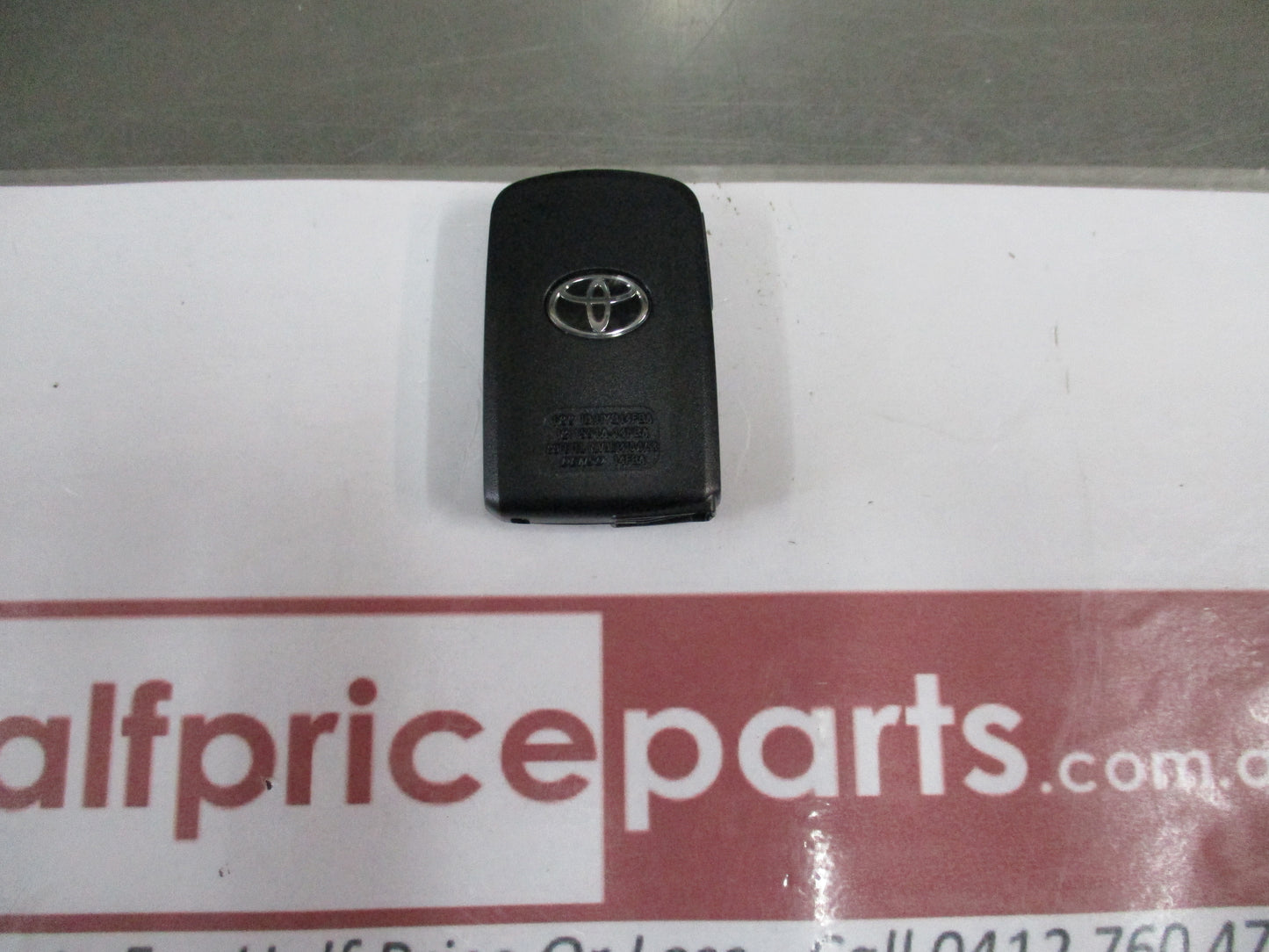 Toyota Kluger Genuine Smart Key Remote 4 Buttons New Part