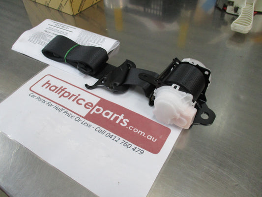 Toyota Hilux/Fortuner Genuine Rear 3 Point Middle Seat Belt New Part