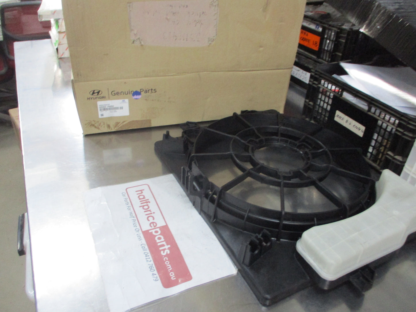 Hyundai Accent/Veloster Genuine Radiator Shroud With Reservoir New Part