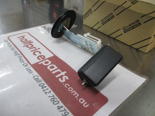 Toyota Landcruiser 200 Series Genuine Fuel Level Sensor Assembly New Part