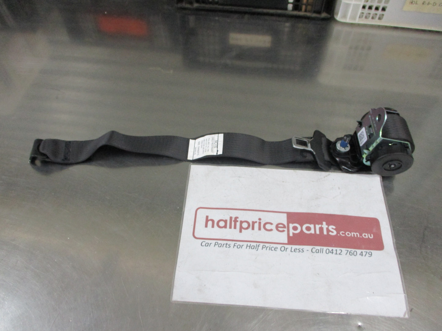 Holden Trailblazer Genuine 2nd Row Left Hand Side Retractorable Seat Belt New Part