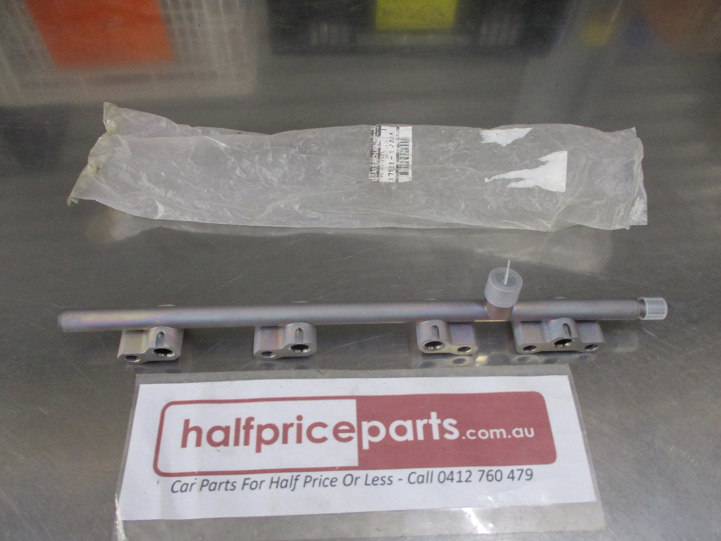 Nissan Rogue/Juke Genuine Fuel Rail New Part