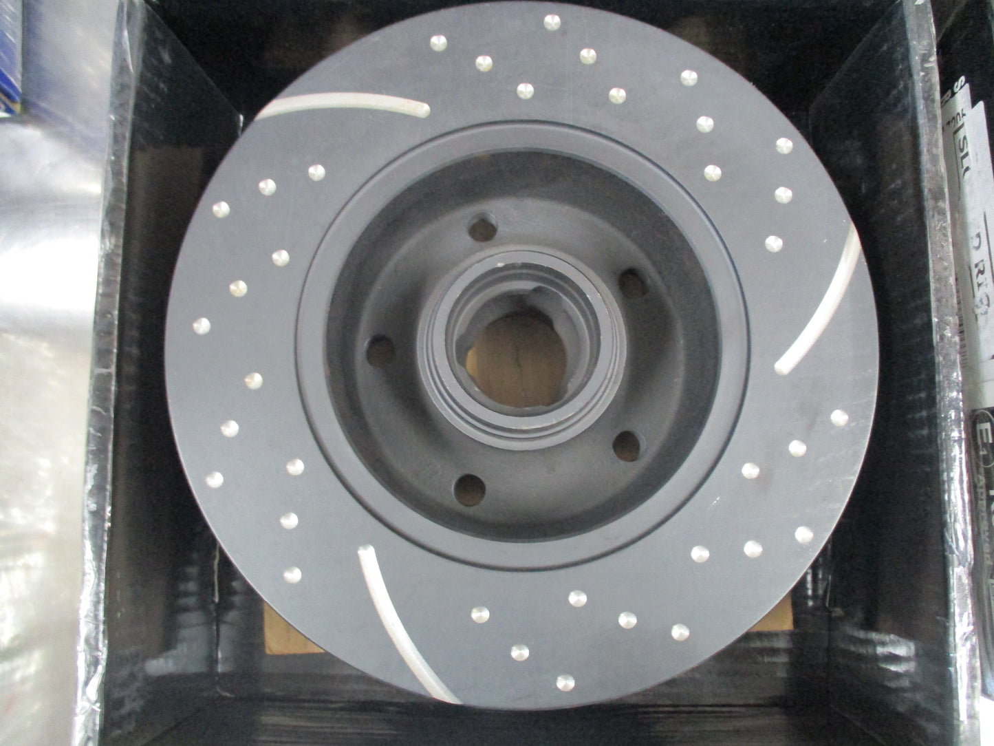 RDA Rear Slotted / Dimpled Brake Rotor Pair Suits Audi A4 New Part