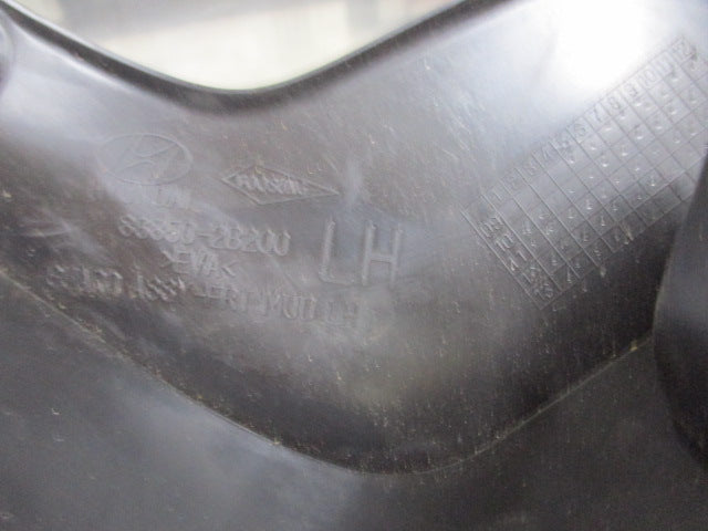 Hyundai Santa Fe CM Genuine Left Hand Front Mud Flap Only New Part