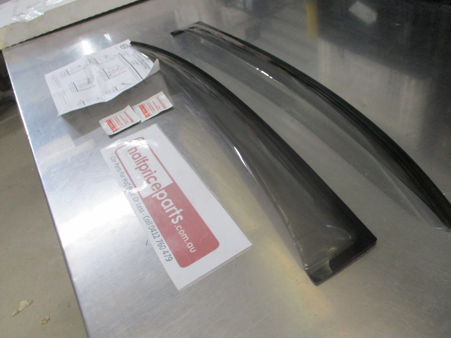 Kia Rio Genuine Rear Only Slimline Weathershields New Part