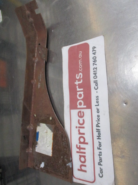 Ford Mondeo Genuine Left Hand Rear Bumper Bracket New Part