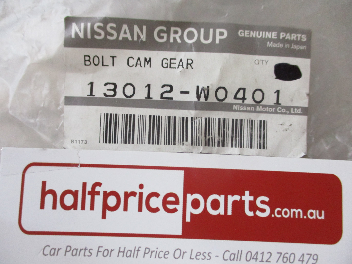 Nissan Datsun Genuine Camshaft Sprocket Bolt L-Series Engine New Part
