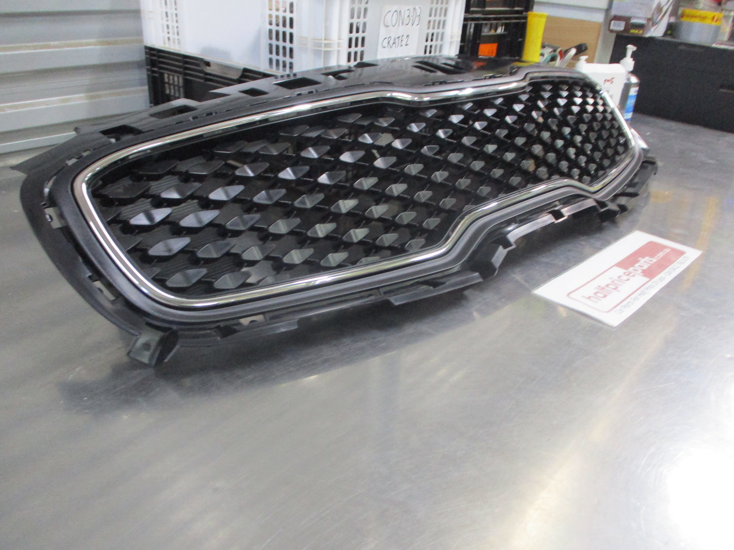 Kia Sportage Genuine Front Radiator Grille Assembly New Part