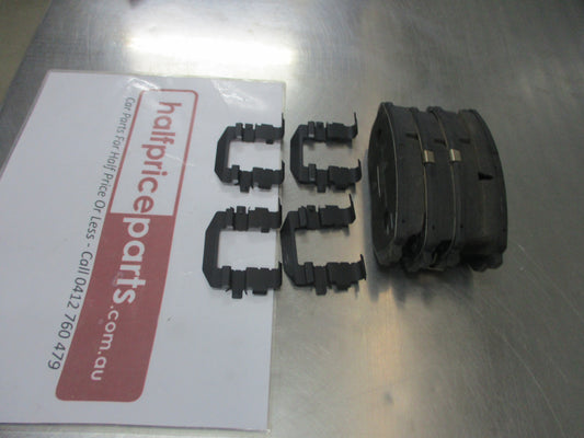 KIa Seltos Genuine Front Disc Brake Pad Set New Part