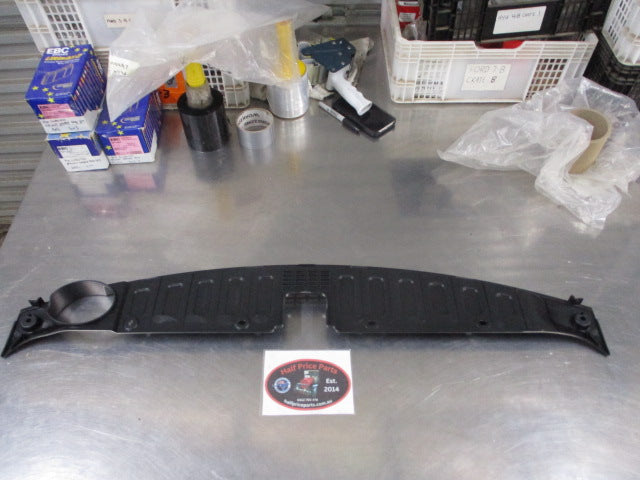 Kia Sorento Genuine Upper Radiator Grille Trim Cover New Part