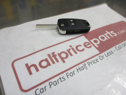 Holden Cruze Hatch-Sedan Genuine 2 Button Flip Key New Part